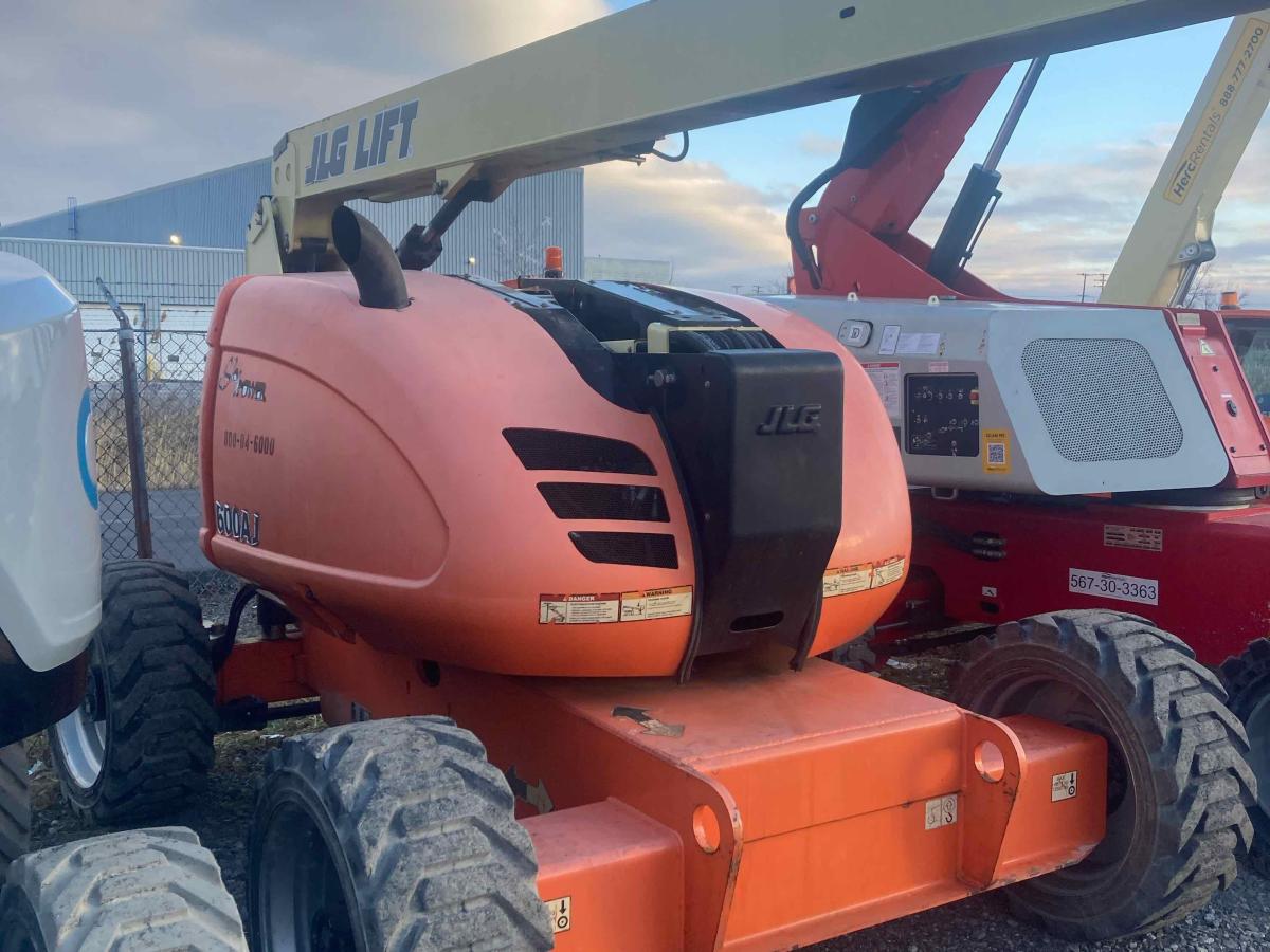 2015 JLG 600AJ