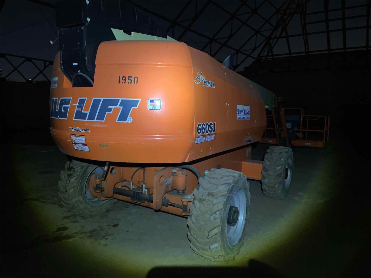2013 JLG 660SJ