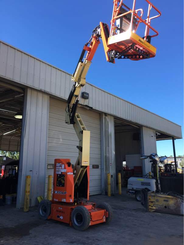 2016 JLG E300AJP-1