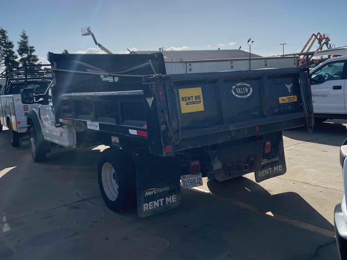 2017 Ford F550-2