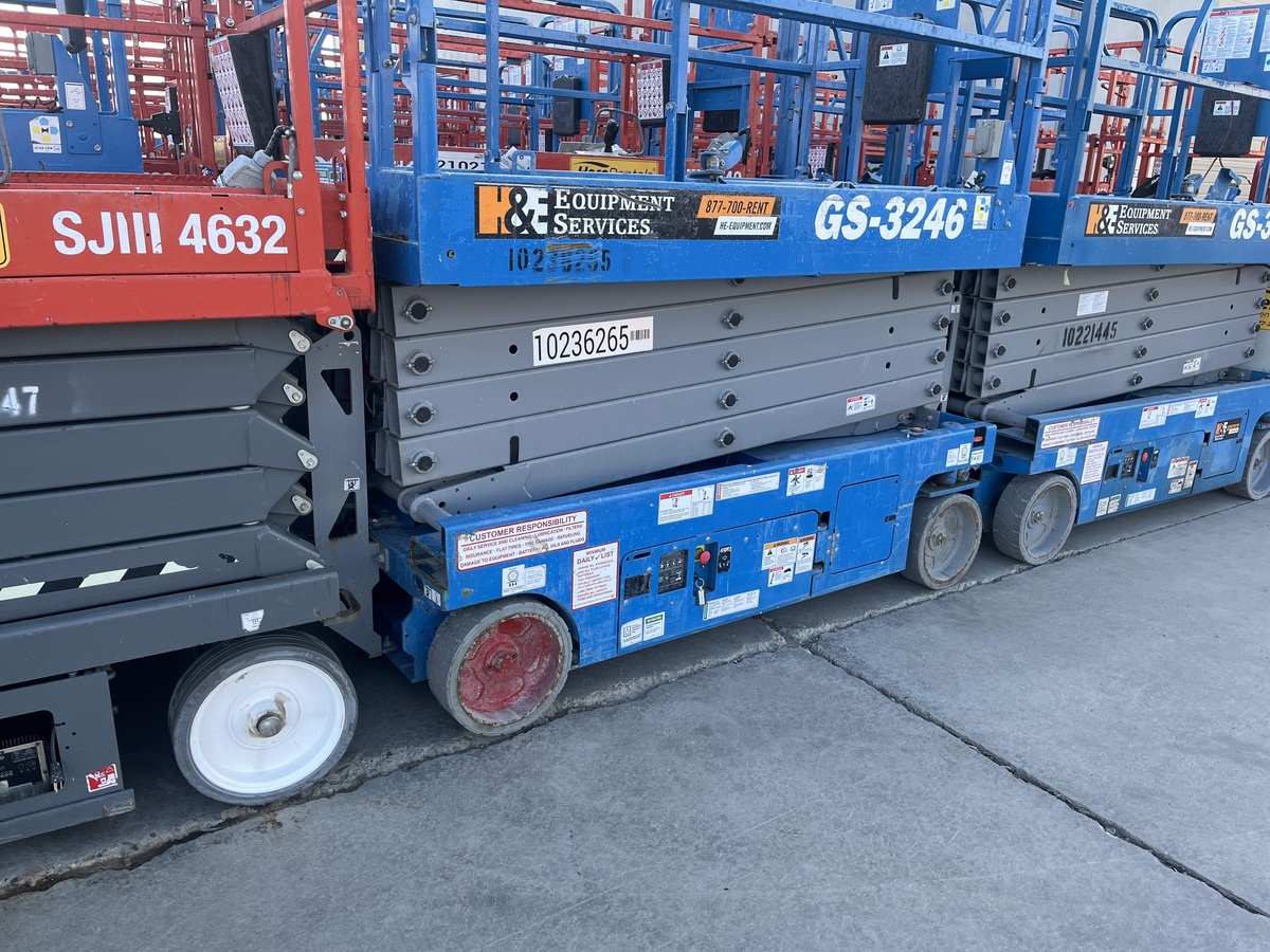 2018 Genie GS-3246-2