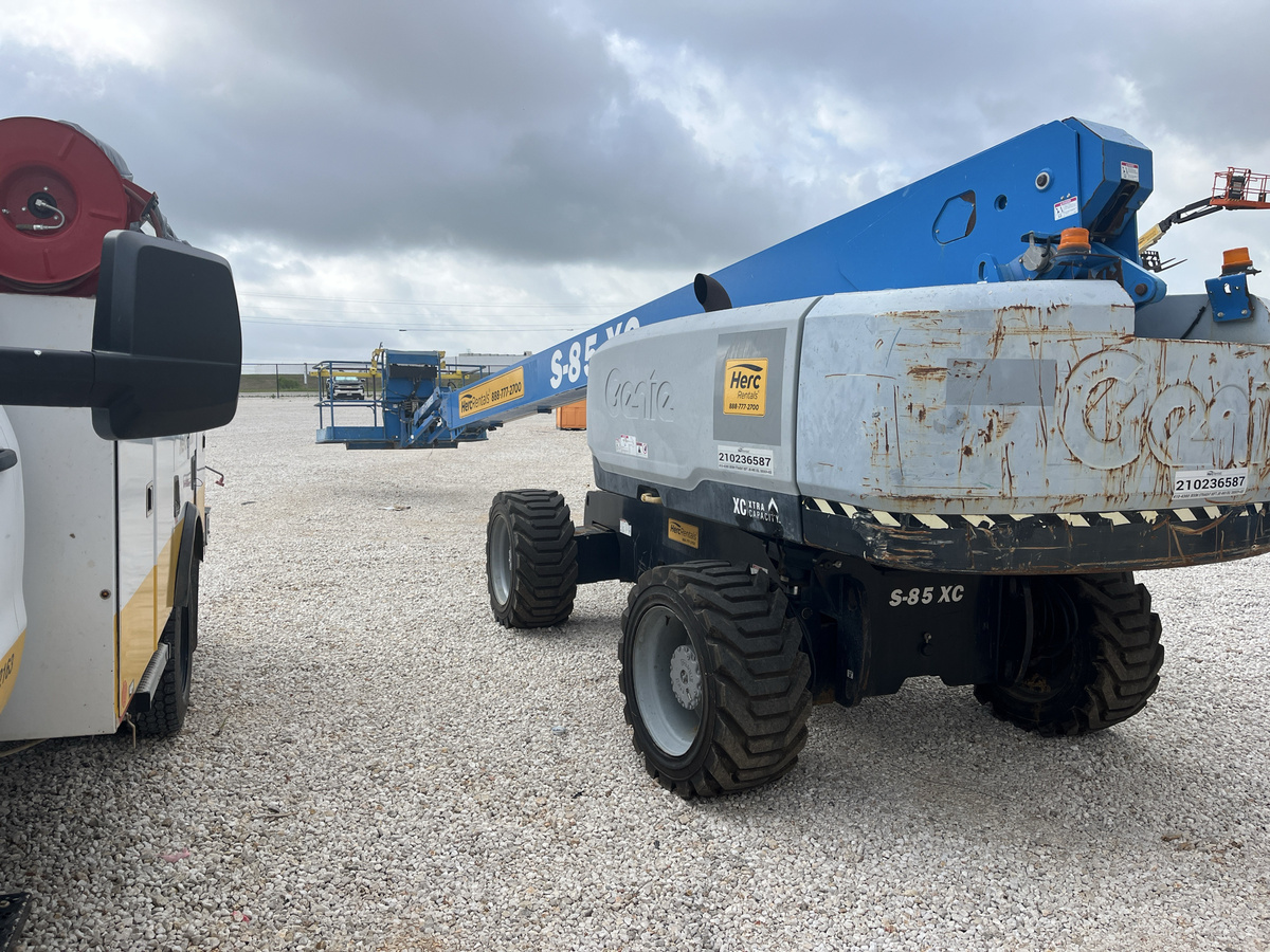 2018 Genie S-85-3