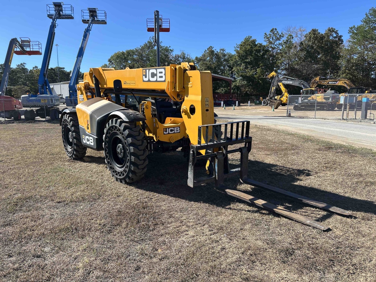 2023 JCB 507-42-3