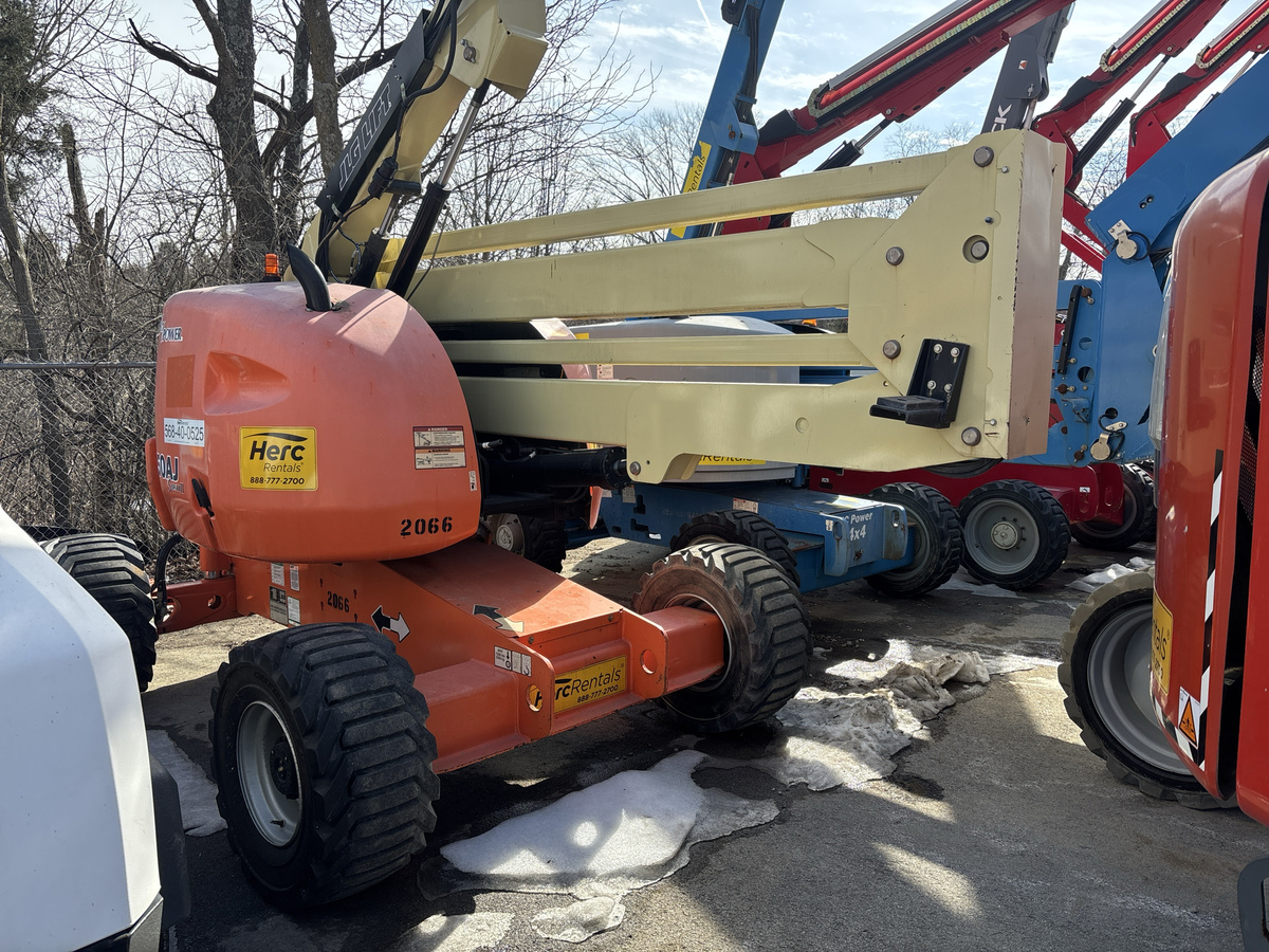2013 JLG 450AJ