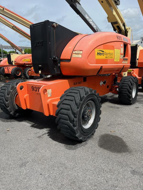 2008 JLG 800AJ