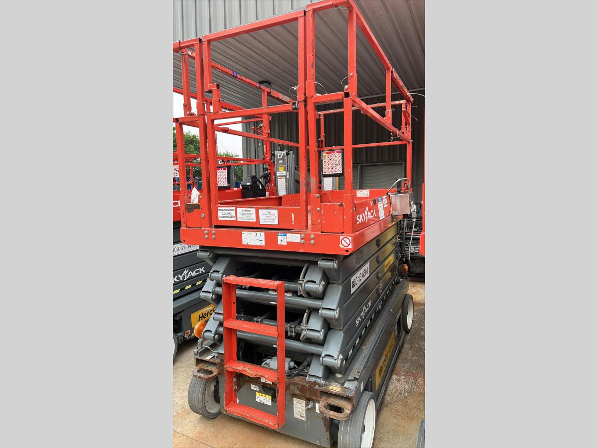 2017 Skyjack SJ4740