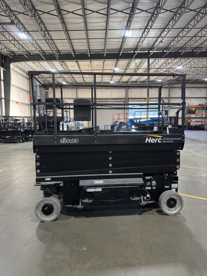 2019 JLG 3246ES-4