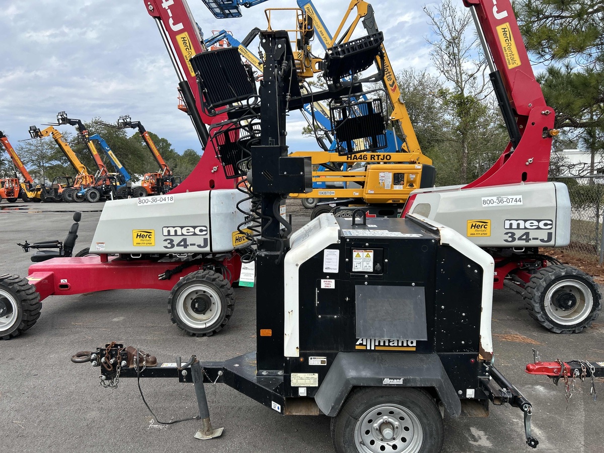 2019 Allmand Night-Lite V-5