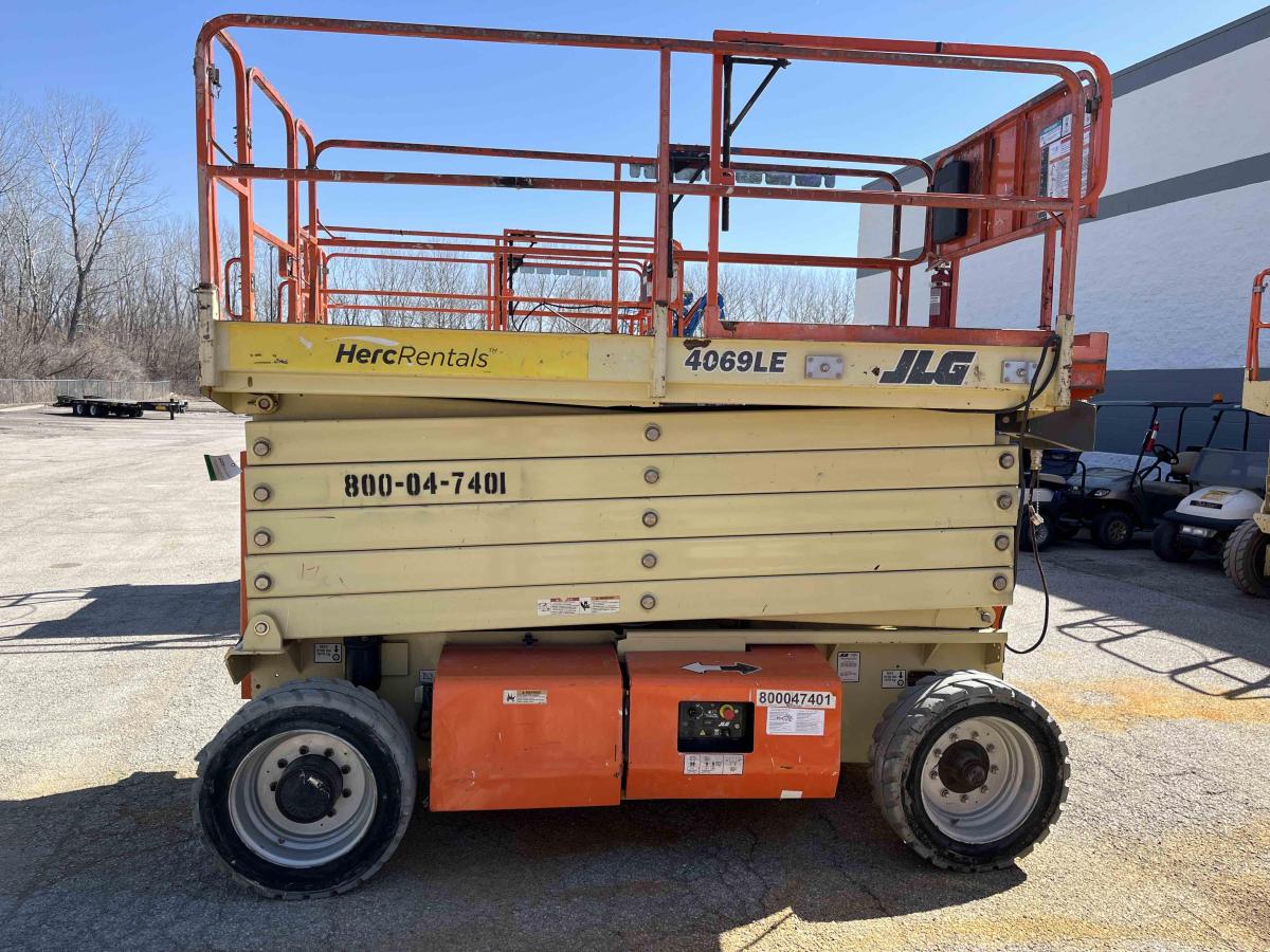 2015 JLG 4069LE