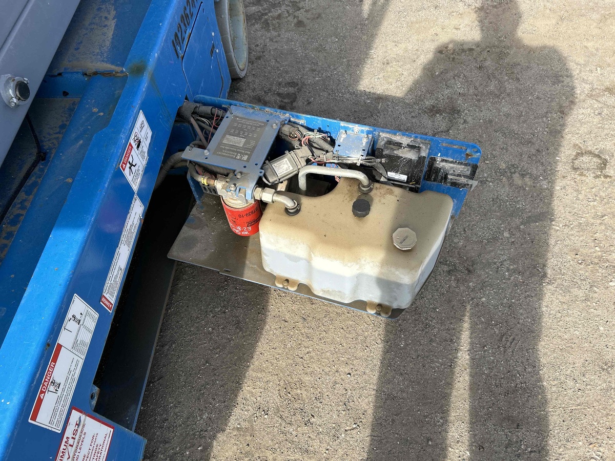 2018 Genie GS-3246-10