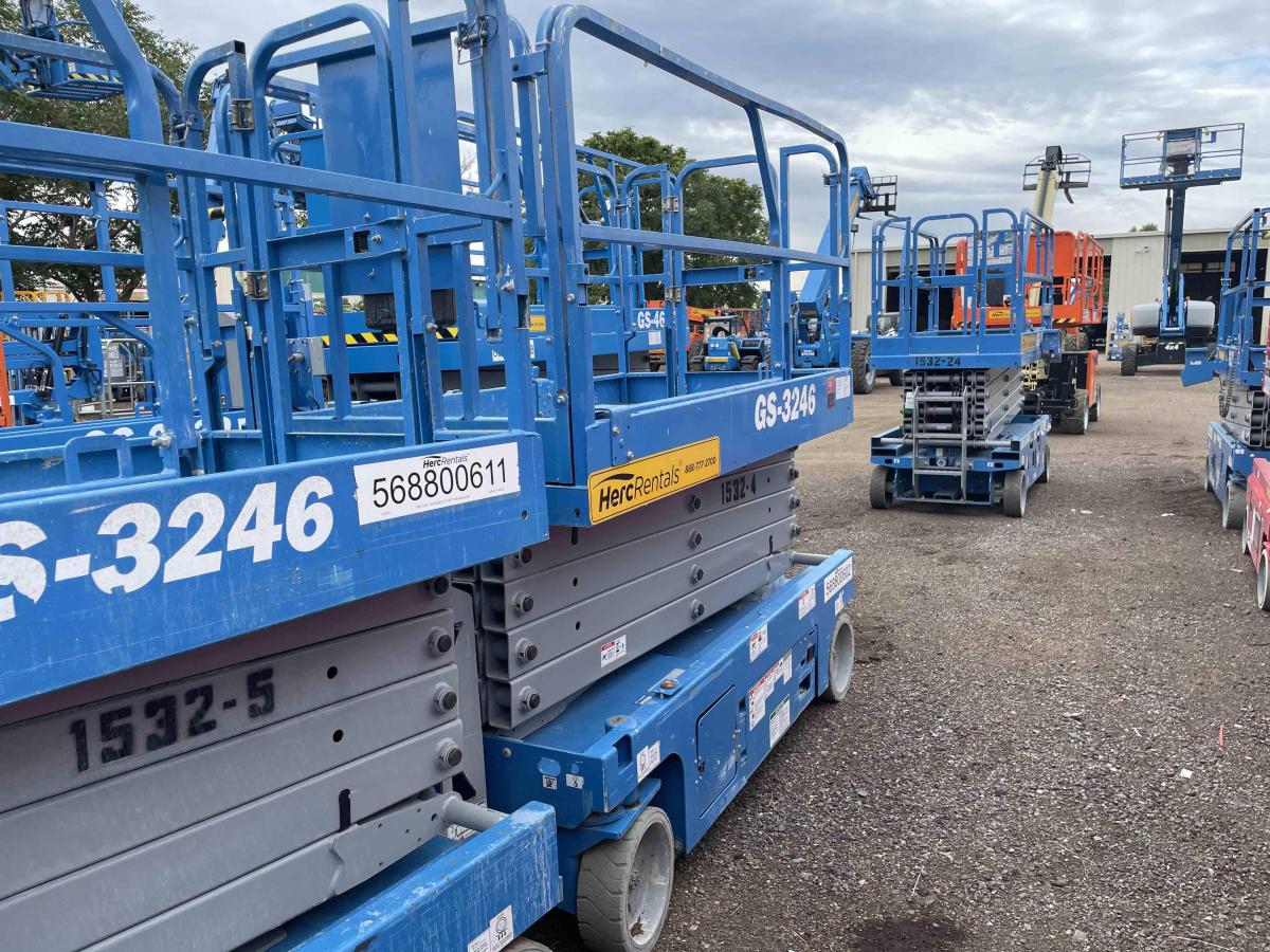 2019 Genie GS-3246