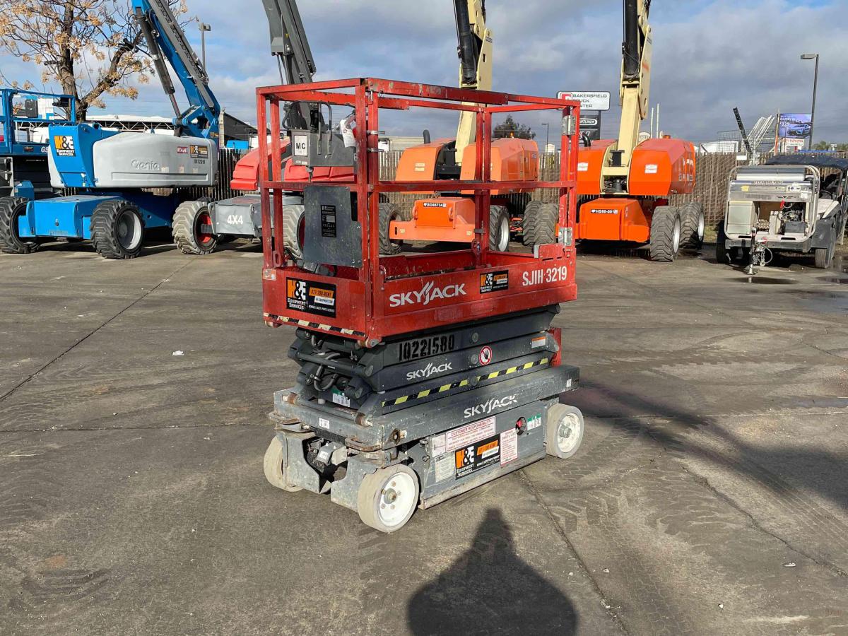 2017 Skyjack SJ3219