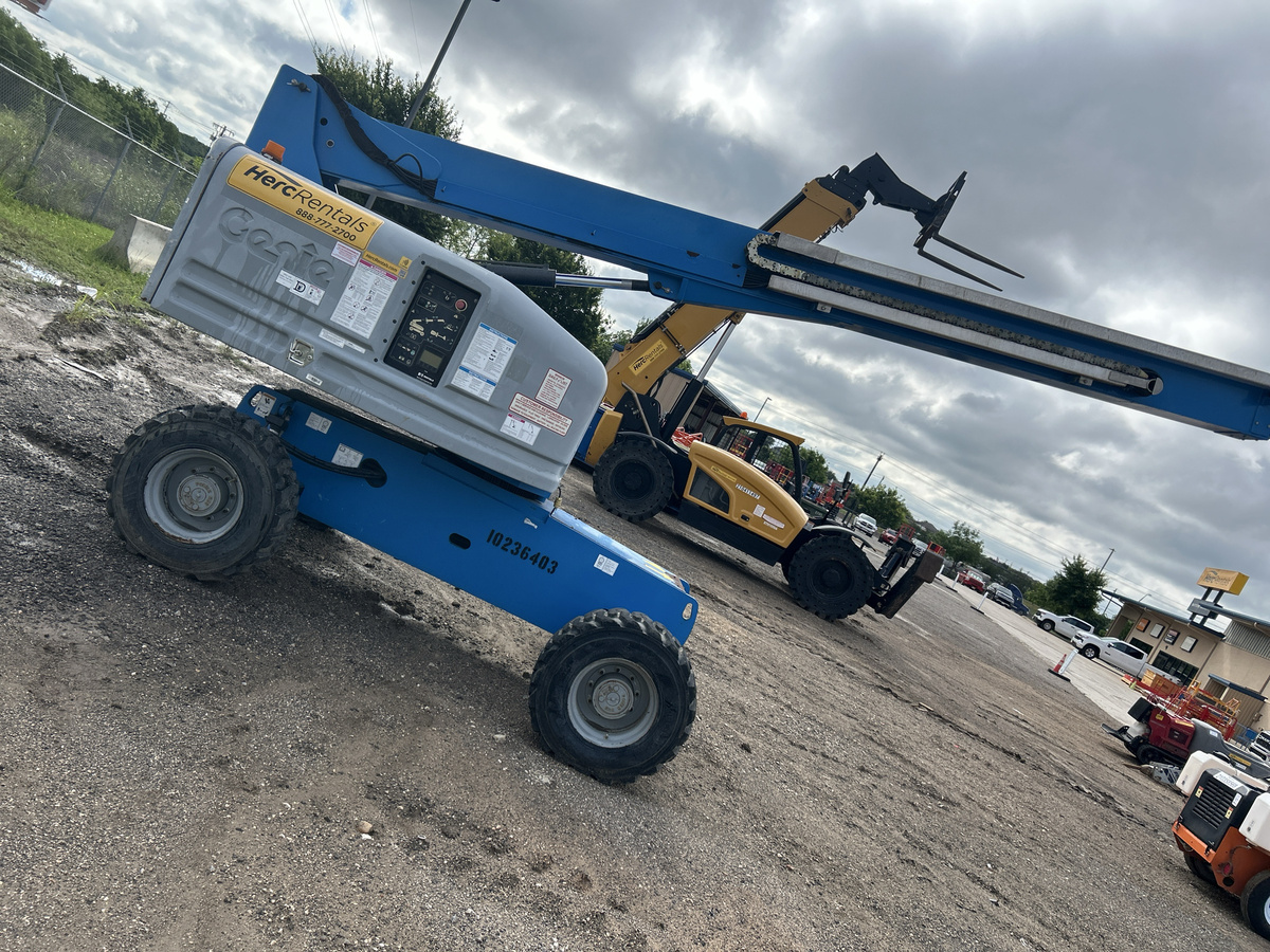2018 Genie S-45-7