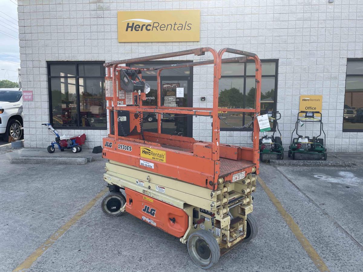 2017 JLG 1930ES