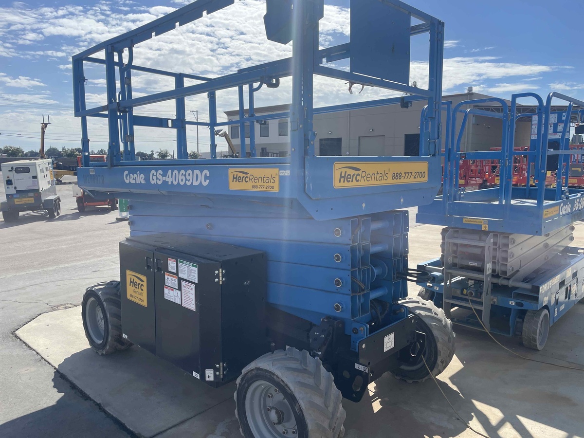 2016 Genie GS-4069 DC-4