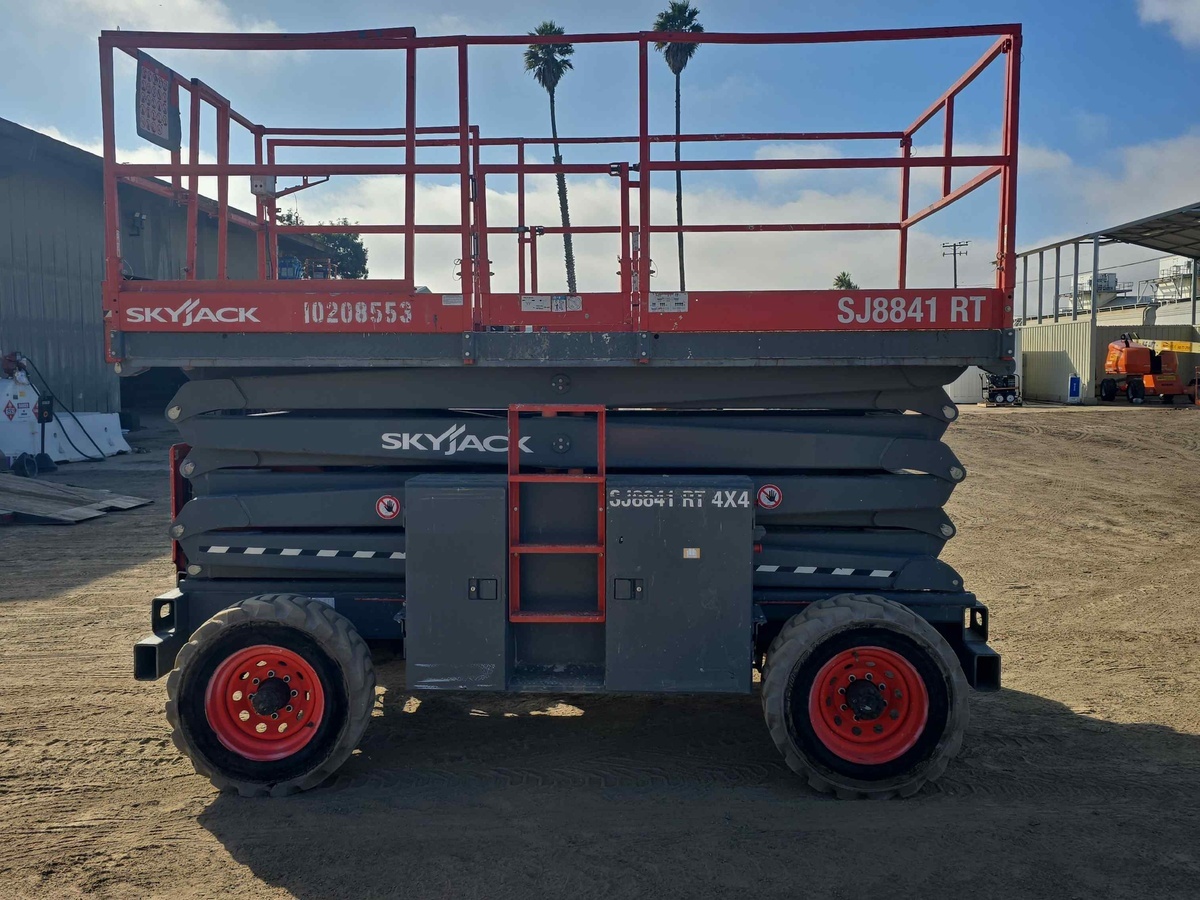 2017 Skyjack SJ8841 RT-4