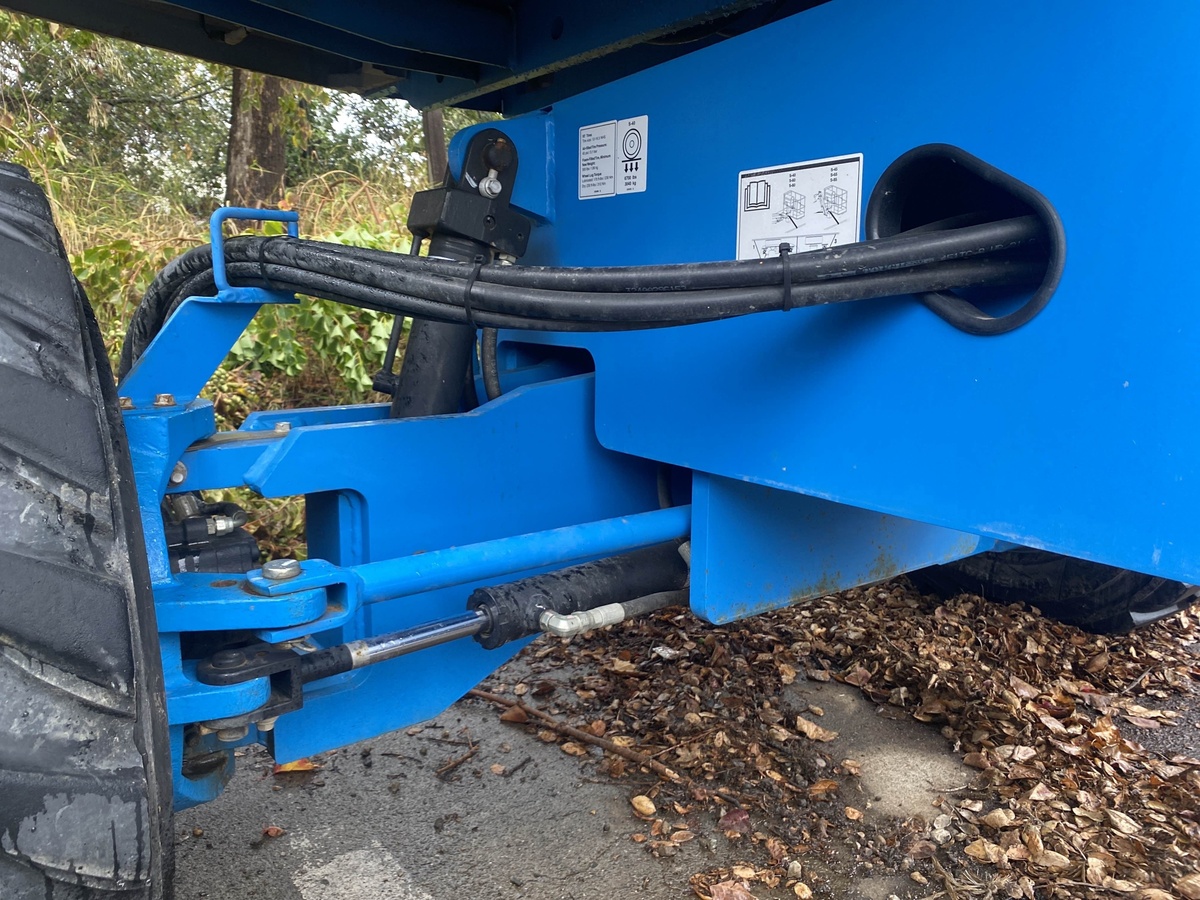 2018 Genie S-40-8