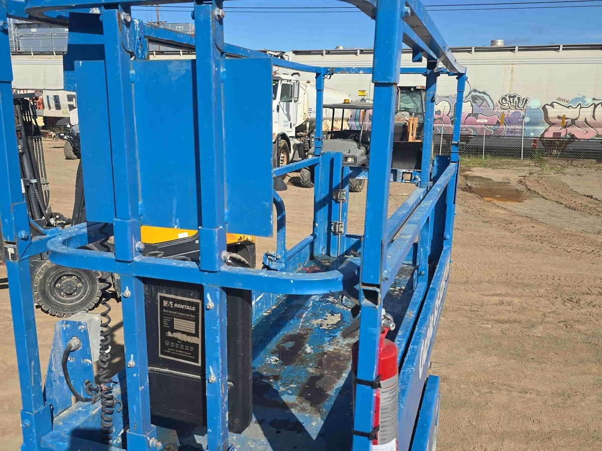 2017 Genie GS-3232-11