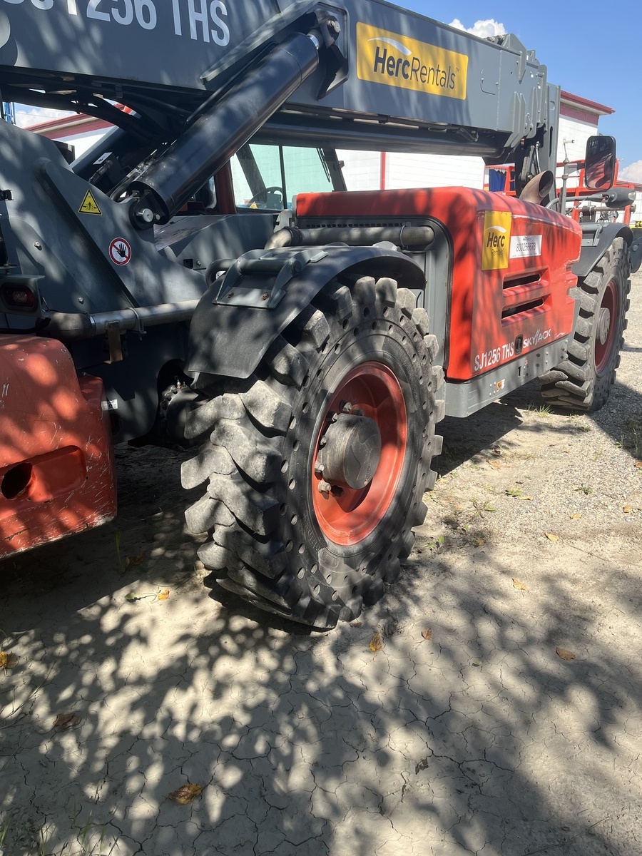 2019 Skyjack SJ1256 THS-4