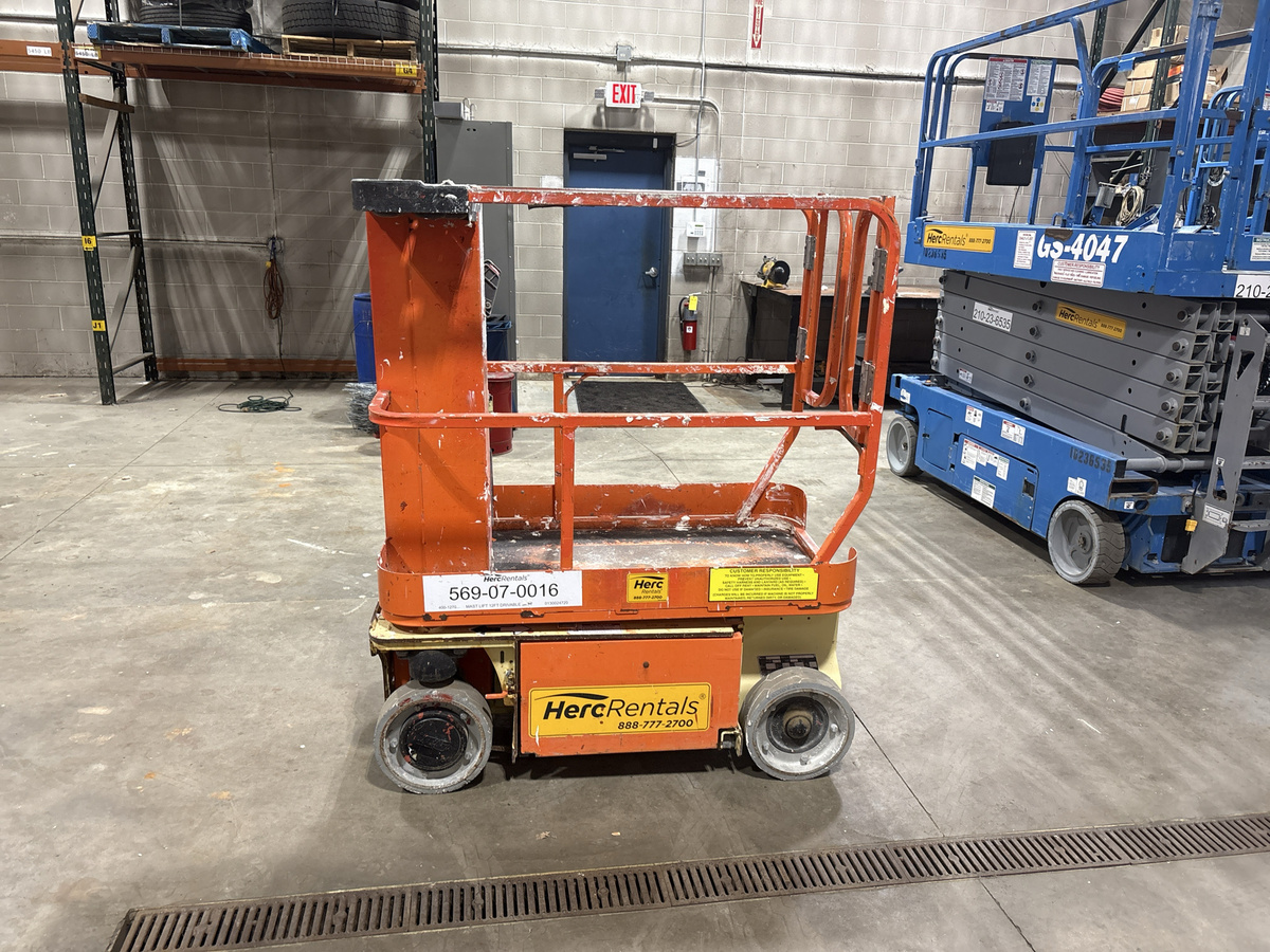 2016 JLG 1230ES-3