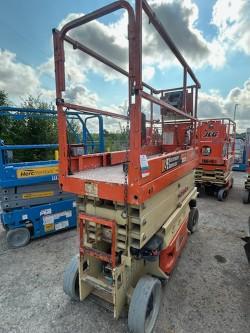 2018 JLG 3246ES-5