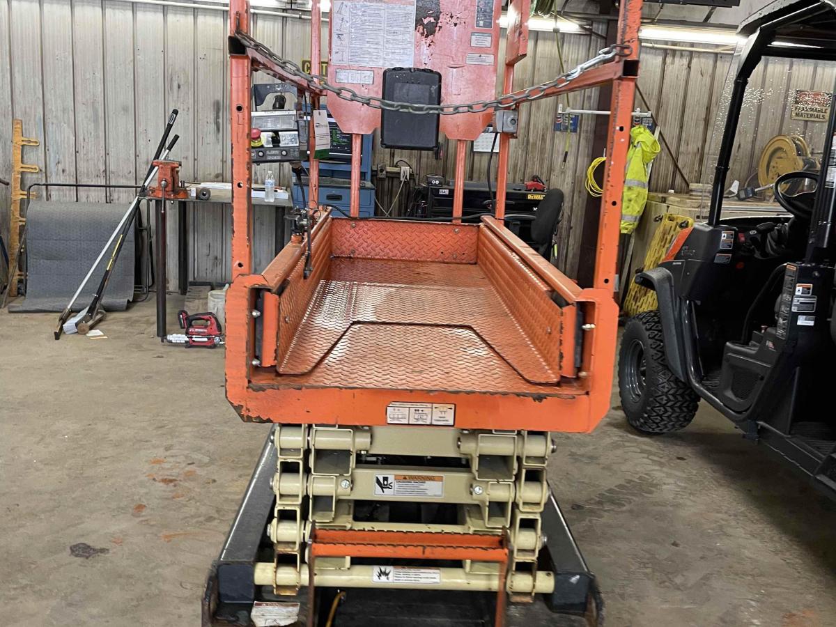 2018 JLG 1932R-5