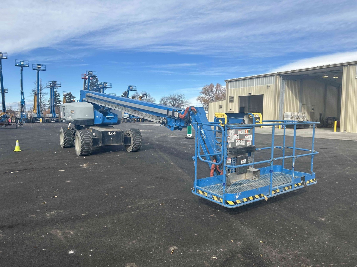 2018 Genie S-85