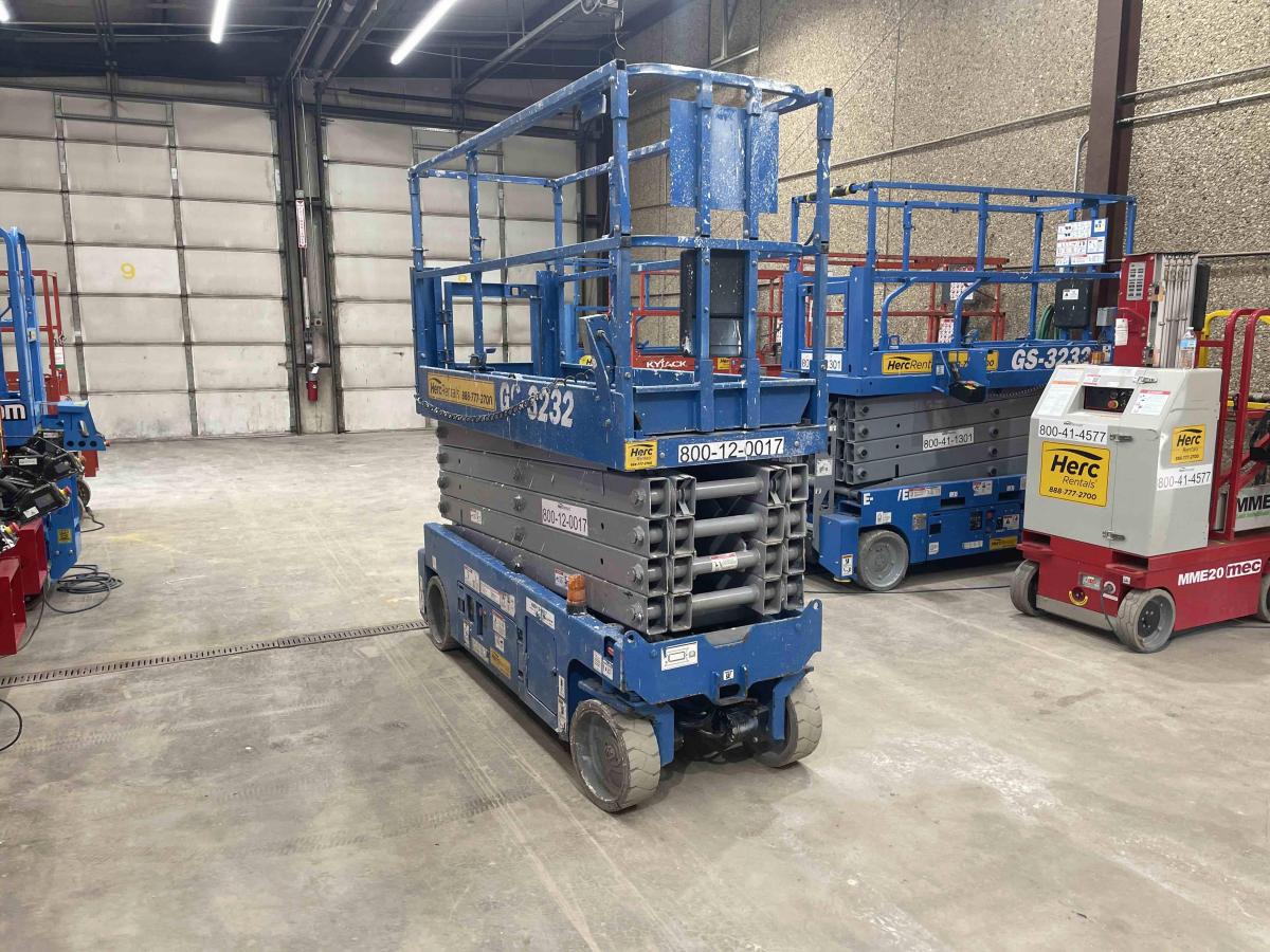 2016 Genie GS-3232