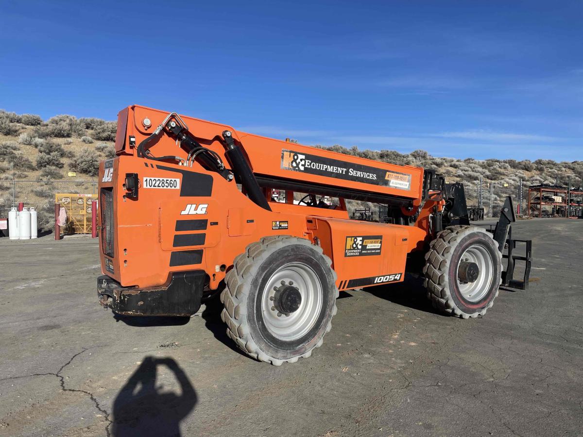 2018 SkyTrak 10054