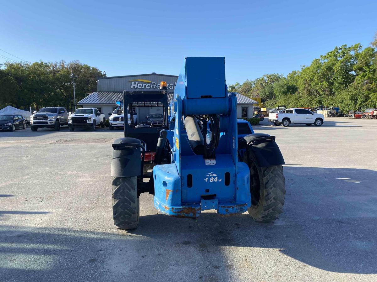 2018 Genie GTH 844