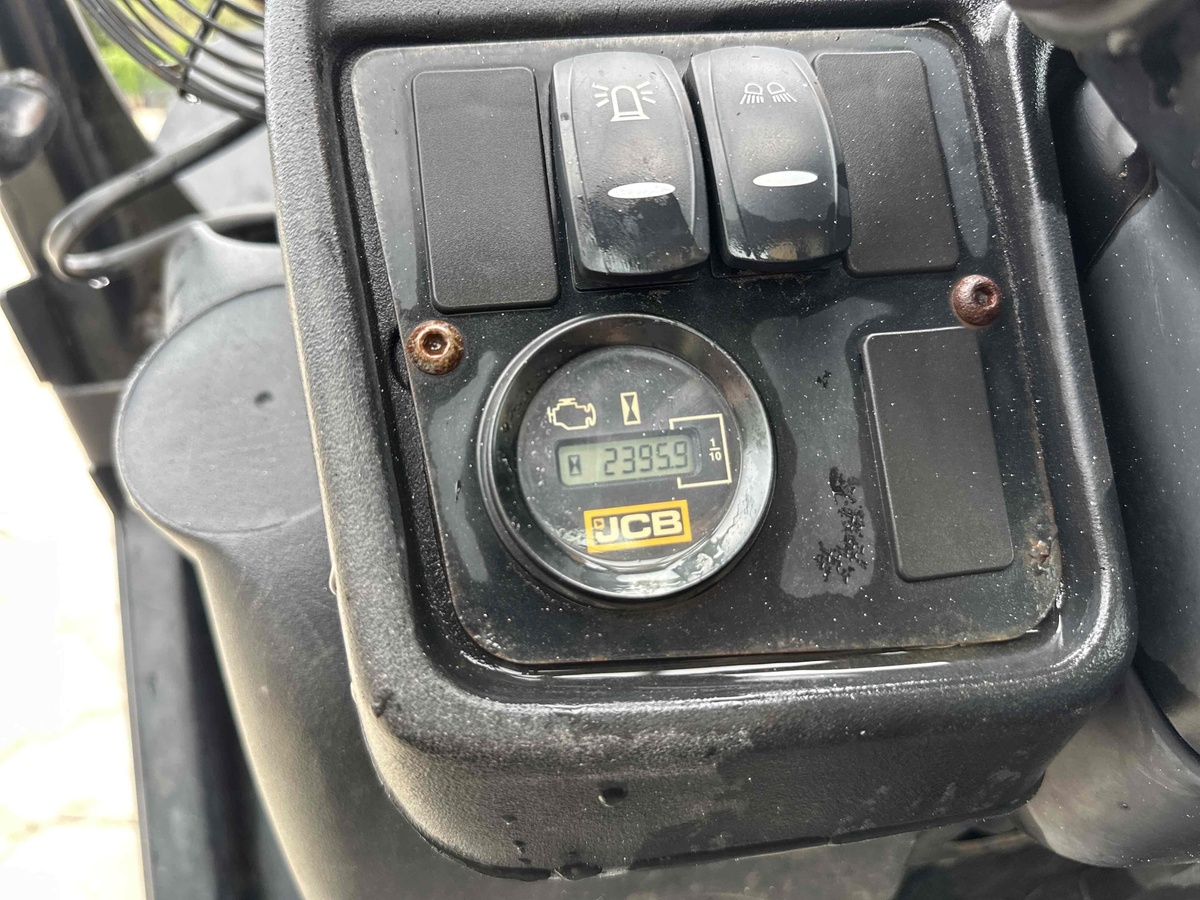 2019 JCB 507-42-6