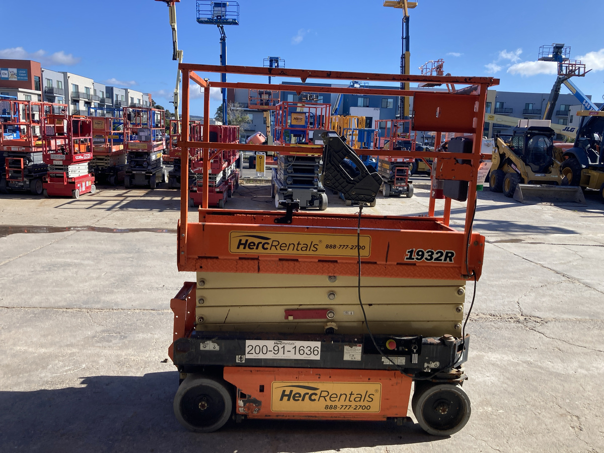 2020 JLG 1932R-3