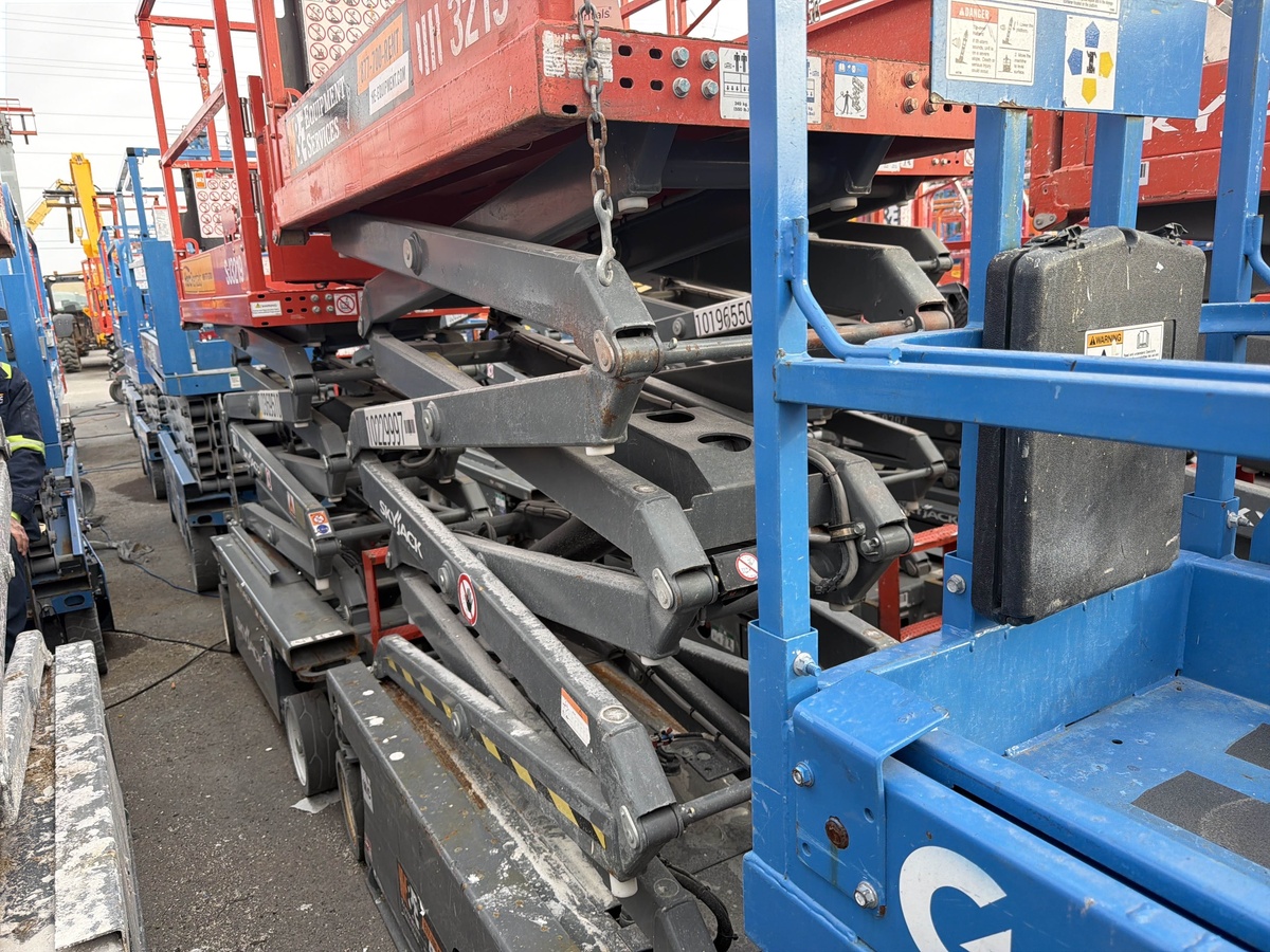 2017 Skyjack SJ3219