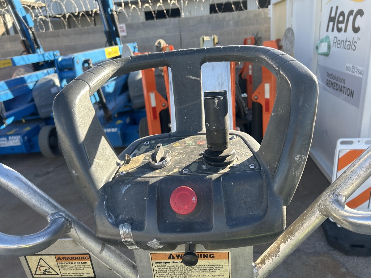 2018 JLG T500J-6