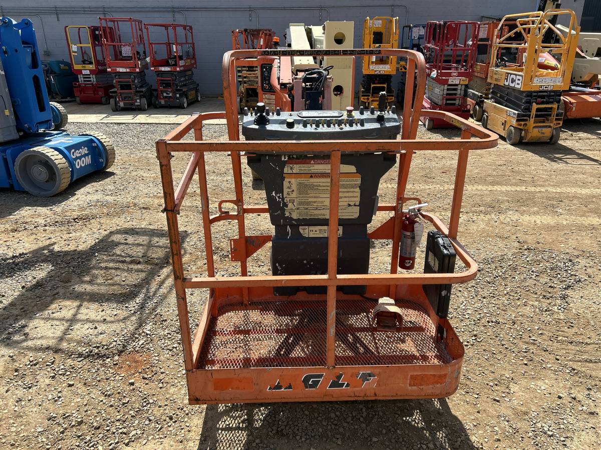 2015 JLG E400AJPN-3