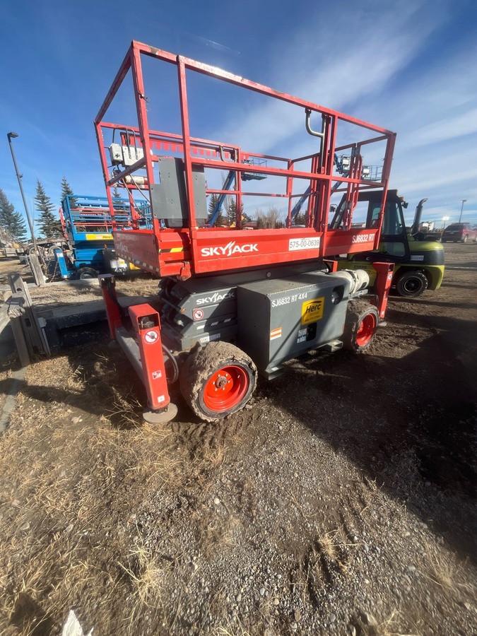 2019 Skyjack SJ-6832RT