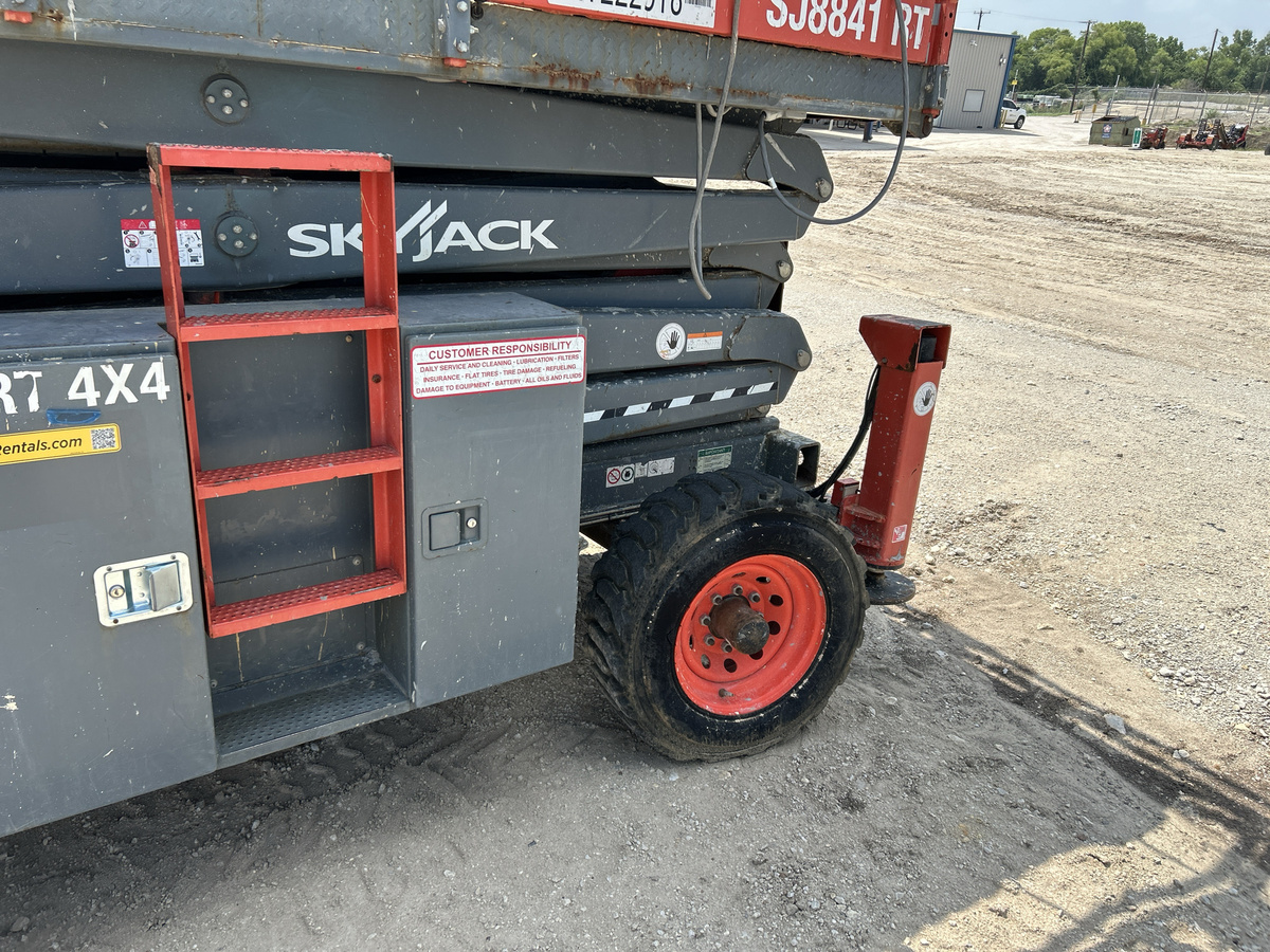 2017 Skyjack SJ8841 RT-12