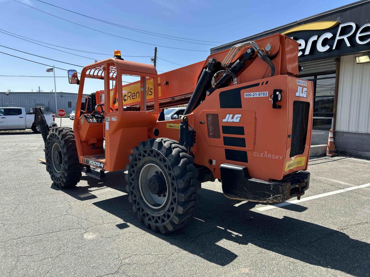 2018 SkyTrak 10054