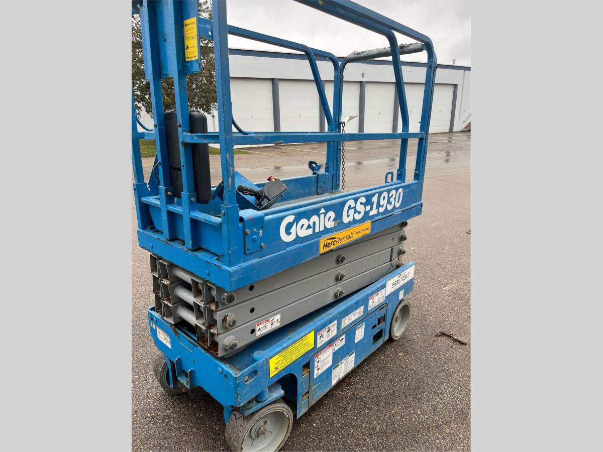 2014 Genie GS-1930
