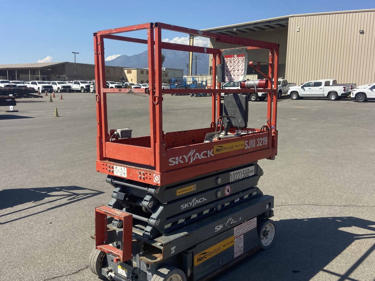 2017 Skyjack SJ3219-7
