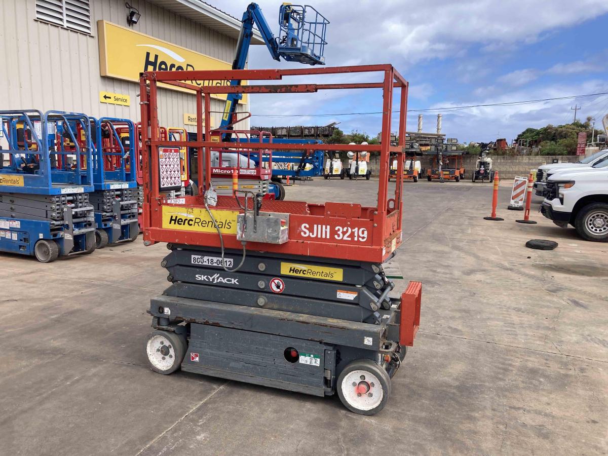 2017 Skyjack SJ3219