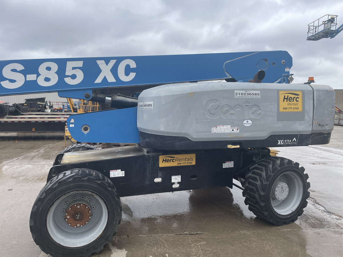 2018 Genie S-85-13