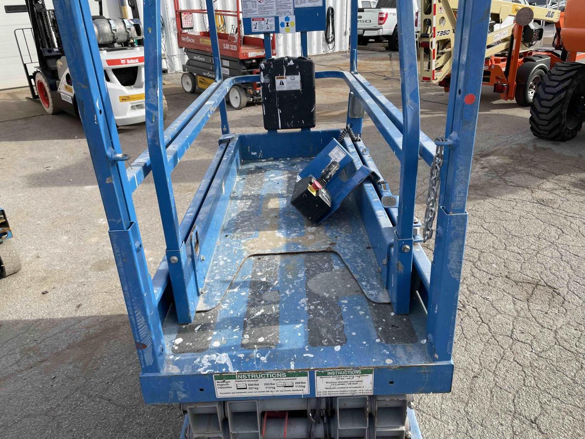 2018 Genie GS-1930