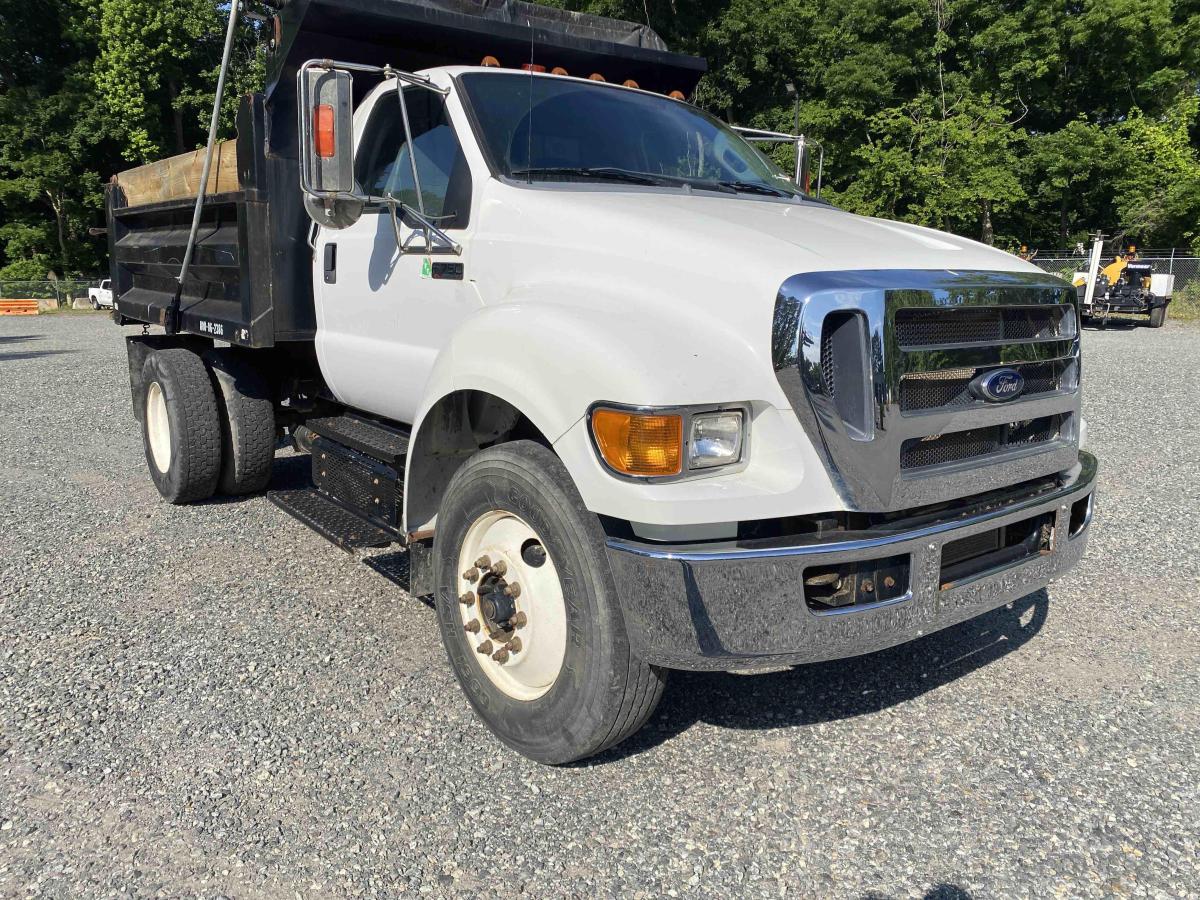 2015 Ford F750