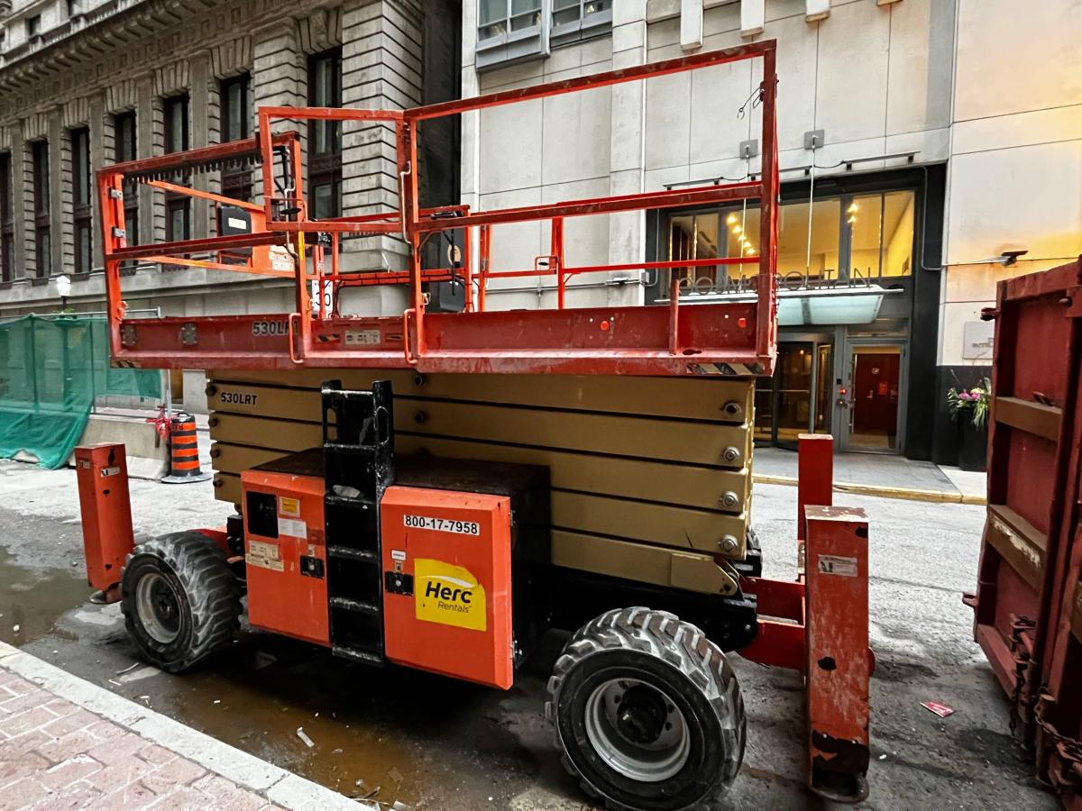 2017 JLG 530LRT-3