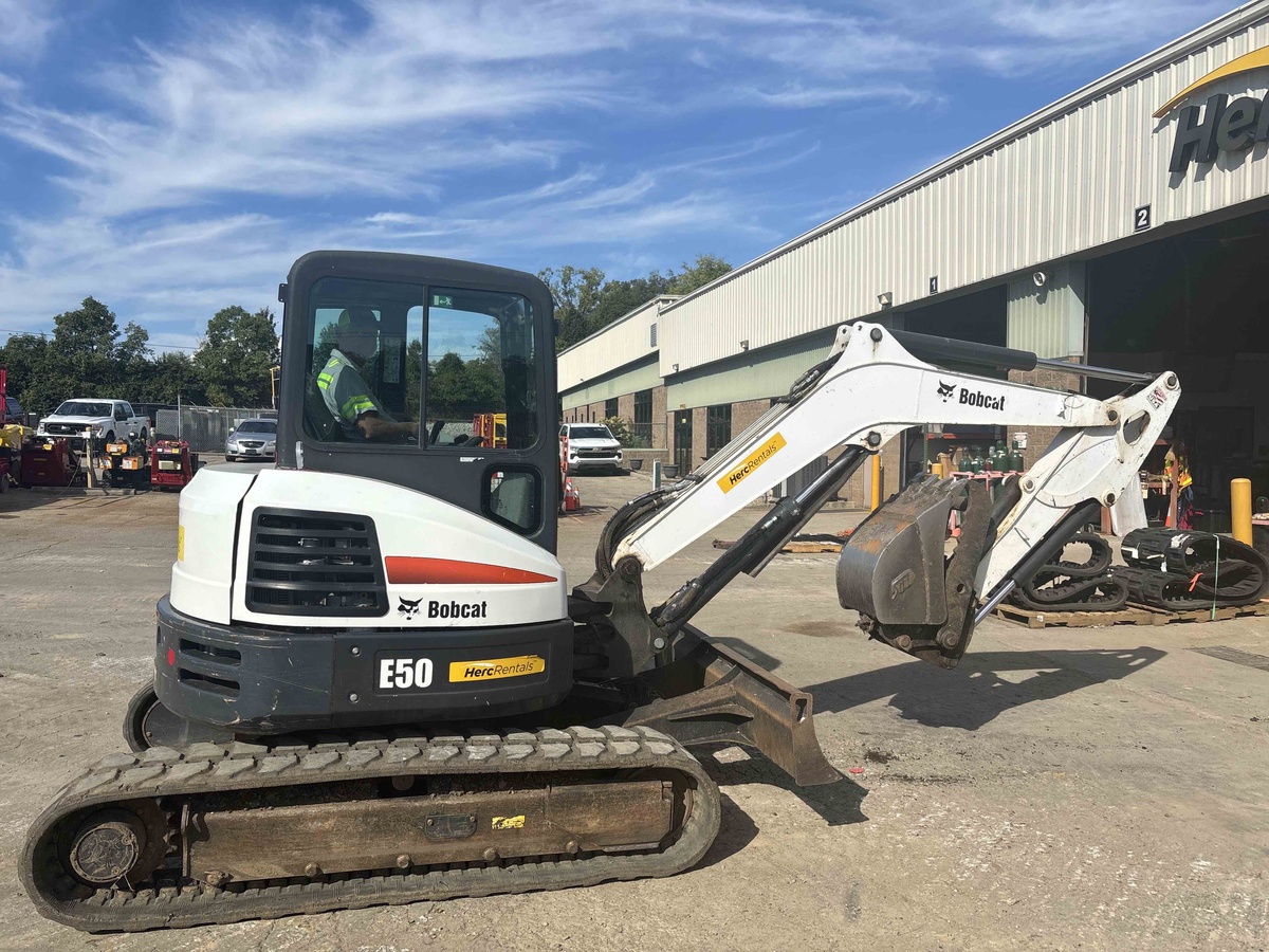 2019 Bobcat E50-3