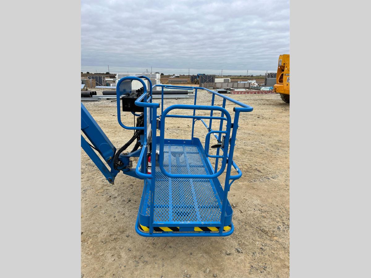 2017 Genie Z-80/60