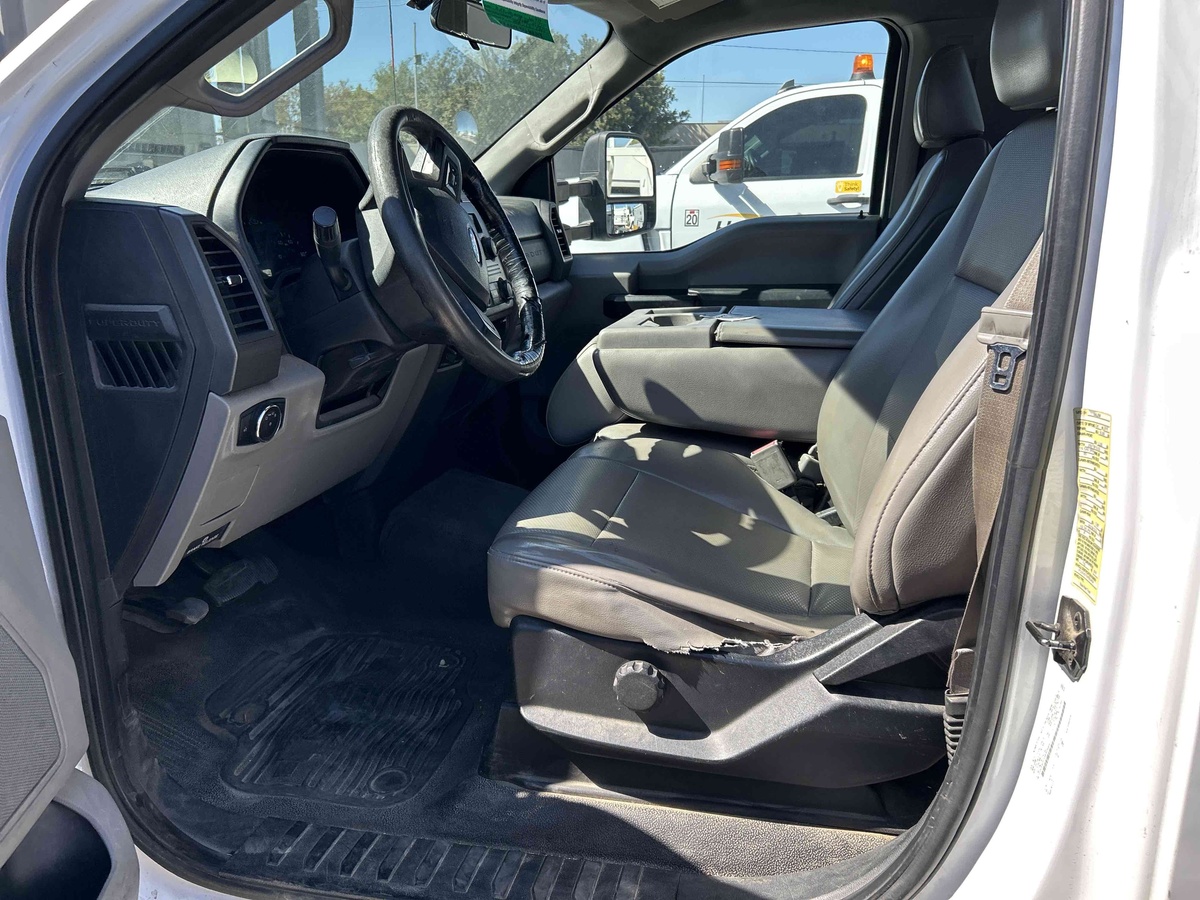2017 Ford F450 Super Duty-12
