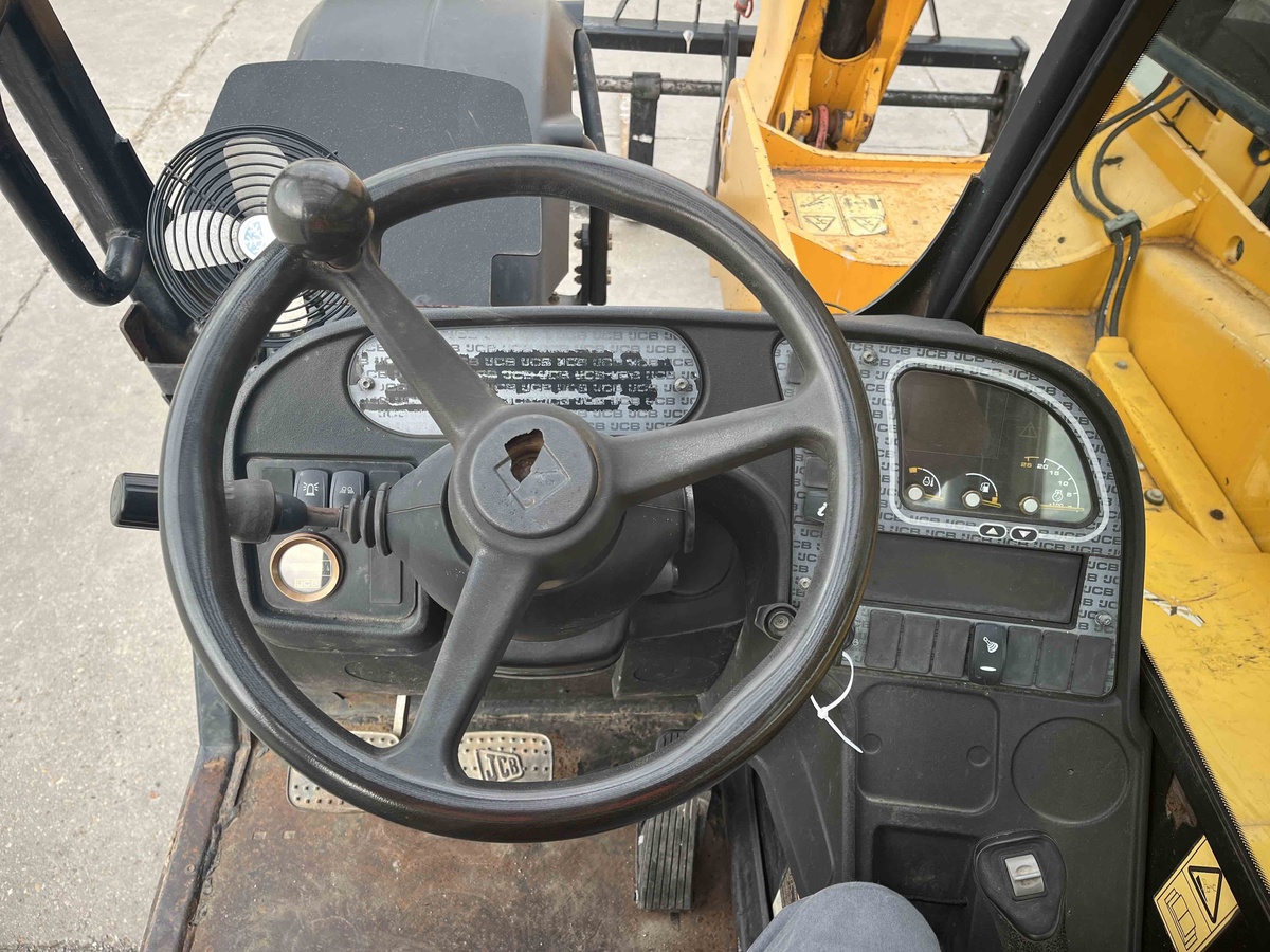 2019 JCB 507-42-11