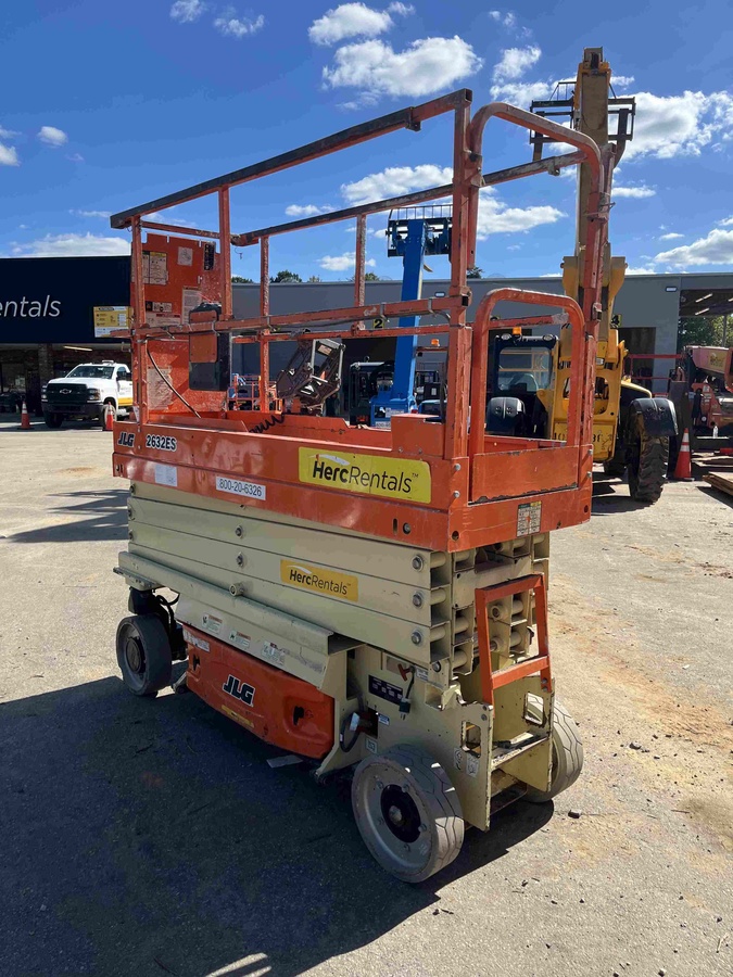 2018 JLG 2632ES-2
